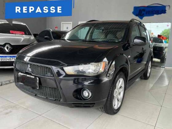 MITSUBISHI OUTLANDER 3.0 GT 4X4 V6 24V GASOLINA 4P AUTOMÁTICO
